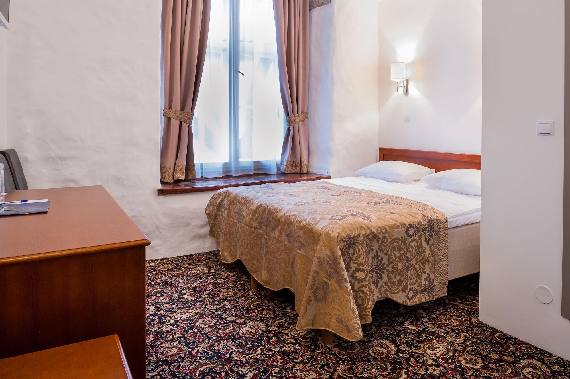 Hotel Three Crowns Residents à Tallinn Extérieur photo