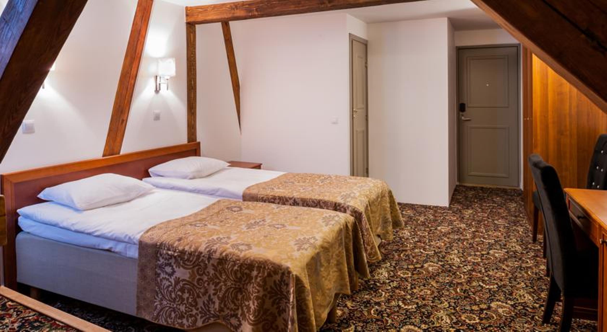 Hotel Three Crowns Residents à Tallinn Extérieur photo
